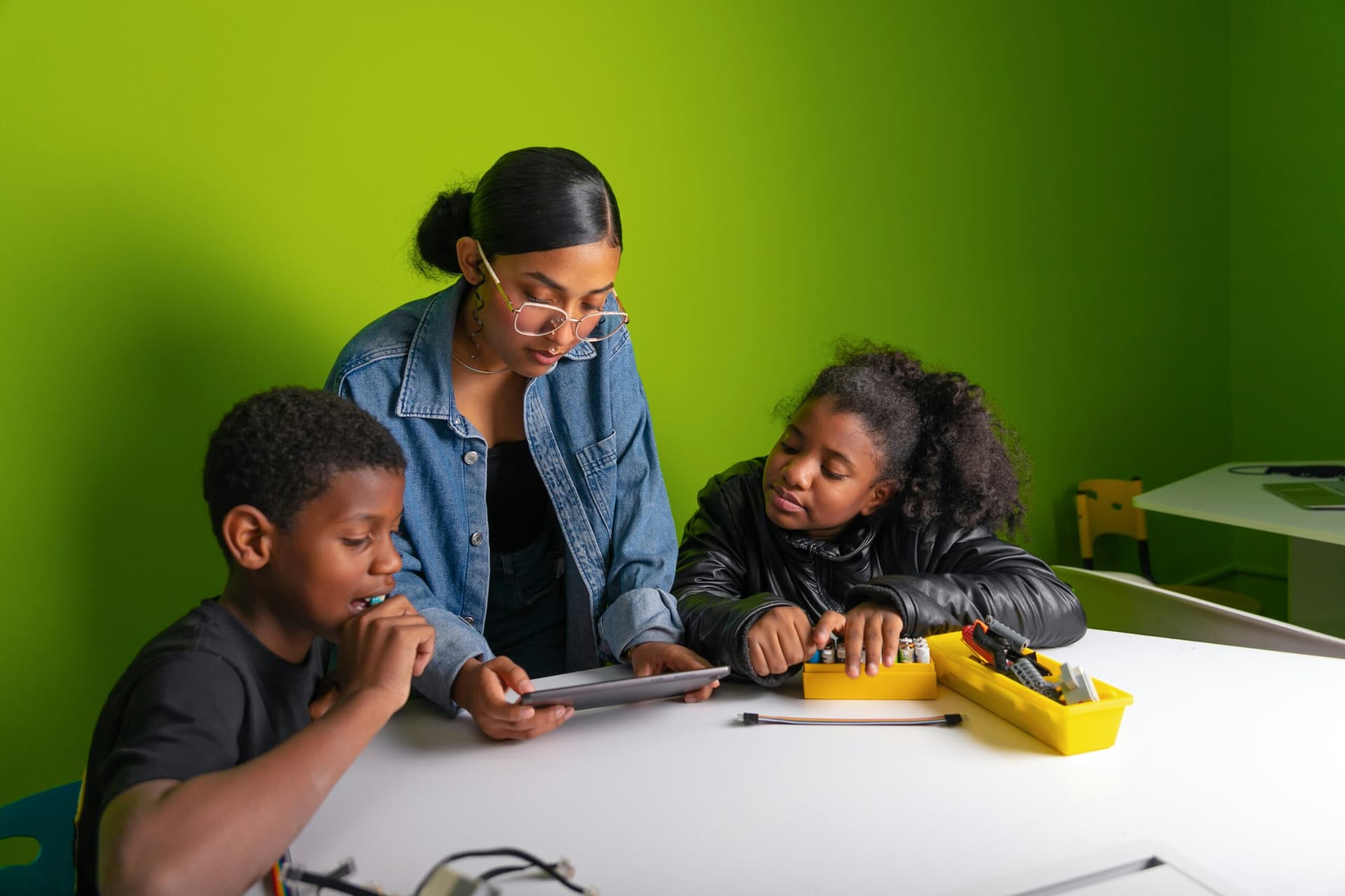 Mexico's Emmi bets on AI to rescue teachers from burnout and reshape classrooms